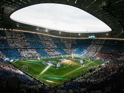 Initially host to 1860 münchen only, bayern münchen played there from 1926 to 1972, when the olympiastadion was finished. Allianz Arena München 1860 - Derby de Munich
