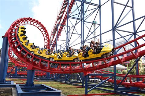 Taman tema genting highlands merupakan antara destinasi pelancongan yang paling popular di malaysia. Best Entertainment Place in Malaysia: Genting Theme Park