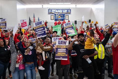 Uaw Workers Vote To Ratify Historic Contracts With Ford Gm And