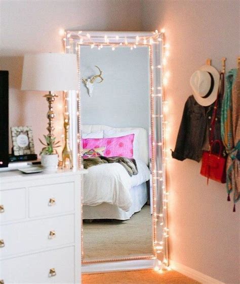 Unter dem nachttisch im schlafzimmer tapete ideen lichterkette stoff ball zuhause von professionell quelle. Die besten 25+ Schlafzimmer lichterkette Ideen auf ...