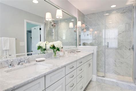 Marble backsplash definitely elevates the atmosphere. Rooms Viewer | White master bathroom, White marble bathrooms, Bathroom remodel master