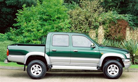 Toyota Hilux Double Cab 2004 Pictures And Information
