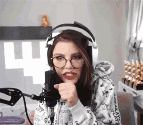 Adriana Chechik GIF Adriana Chechik Discover And Share GIFs