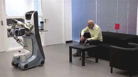 The 6 Robots That Will Wash And Feed Us When Were Old Medical Robots Robot Health Technology
