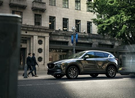 Price shown is a price guide only based on information provided to us by the manufacturer and excludes costs, such as options, dealer delivery, stamp duty, and other government charges that may. 2020 Mazda CX-5: Release Date, Engines, Price - 2019-2020 ...
