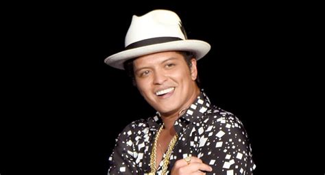 Bruno Mars Sorprende Por Su Nueva Apariencia En México