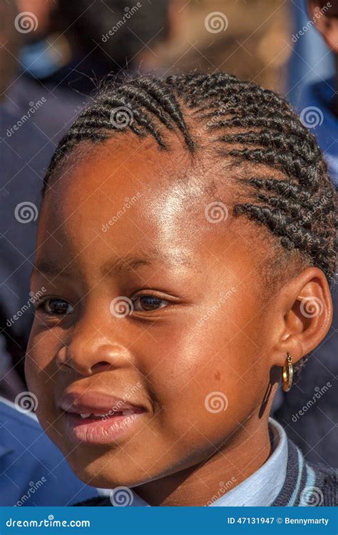 Retrato Africano Da Menina Da Crian A Fotografia Editorial Imagem De