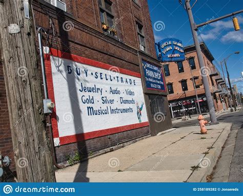 Abandoned Mural Sign Of Uncle Sams Pawn Shop Columbus 0hio Usa Editorial Photography Image Of