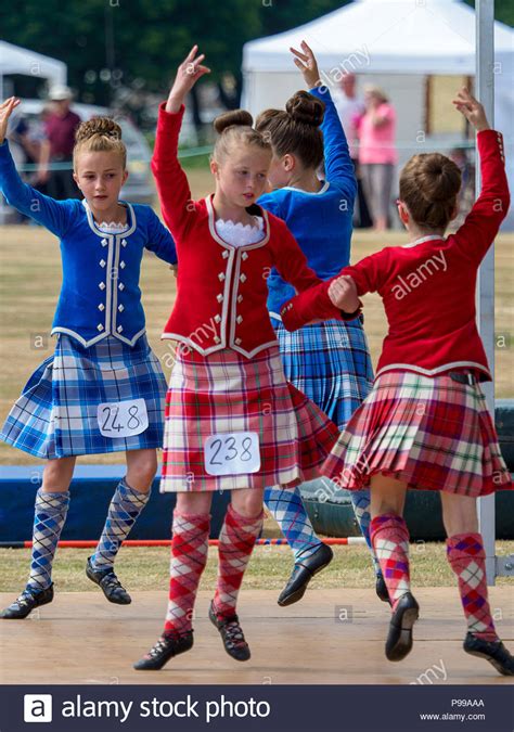 Highland Games Competitors Hi Res Stock Photography And Images Alamy