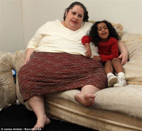 زنی که قصد دارد چاق ترین زن جهان شود