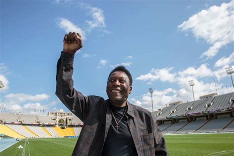 Pelé Biography Fascinating Life Story Of The Soccer Legend Legitng