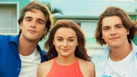 New Trailer For The Kissing Booth 3 Teases Elles Big Decision Before