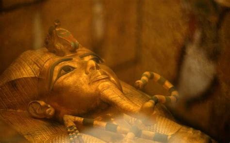 king tutankhamun history tutankhamun tomb tutankhamun facts images and photos finder