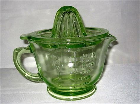 Vintage Green Depression Glass Measure Cup With Juicer Vaseline