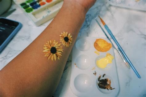 #sunflowers #flowers #yellow #yellowaesthetic #aesthetic #mood #painting #paint #acrylicpainting ...