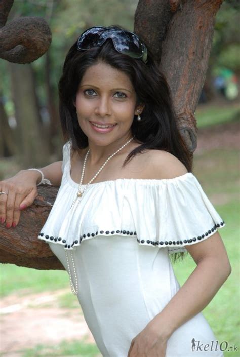 Sri Lanka Actress Thesara Sri Lankan Hot Actress Picture Gallery