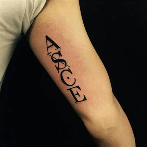 Álbumes Foto Que Significa El Tatuaje De Ace Mirada Tensa