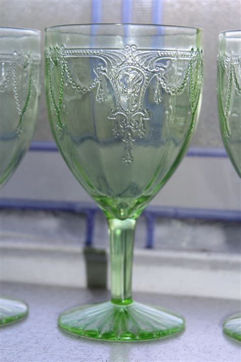 4 green depression glass goblets cameo ballerina vintage 1930s