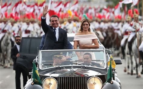 Bolsonaro Desfila Em Carro Aberto Durante Cerimônia De Posse Em Brasília Política G1