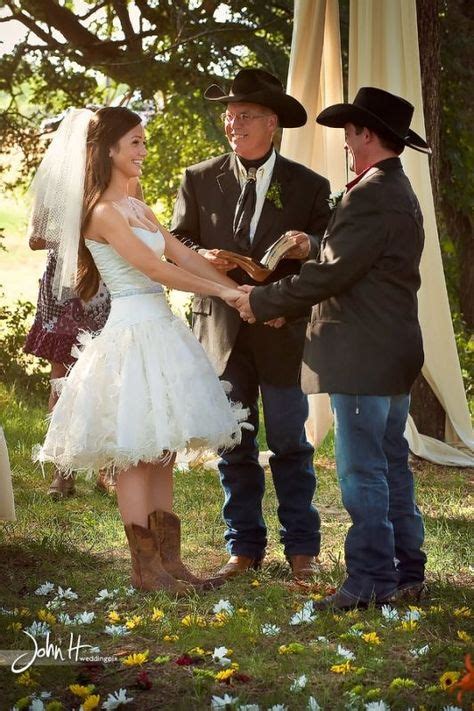 This Is So Cute Cowgirl Wedding Country Wedding Dresses Wedding Gowns
