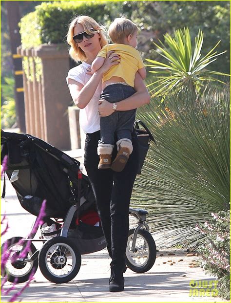 January Jones And Xander Spend Some Quality Time Together Photo 2977680