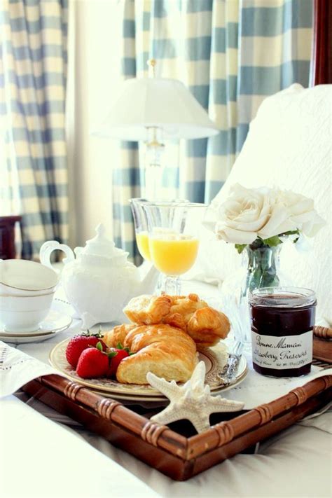 Dreamy Ideas For A Romantic Breakfast For Two Daily Dream Decor