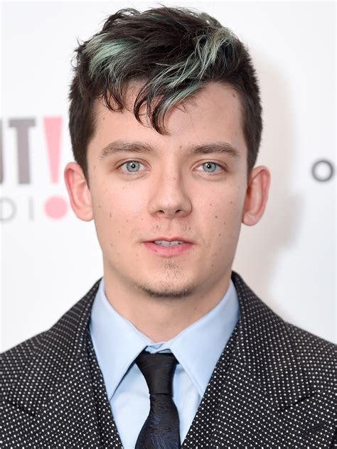 Asa Butterfield Asa Butterfield Sex Education Reassures People They Re Not Weird Or Alone Asa