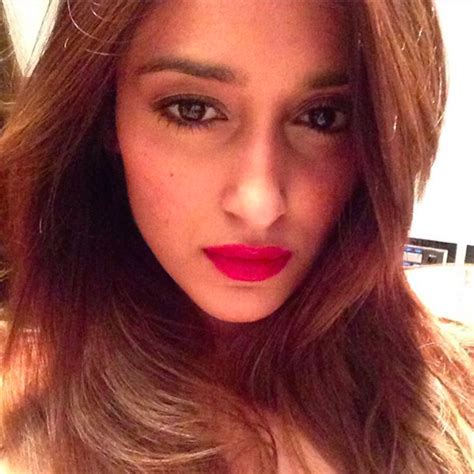 Ileana d'cruz is very active on her social media handles especially instagram. 13 Times Ileana D'Cruz's Instagram Gave Us Major Hair Envy!