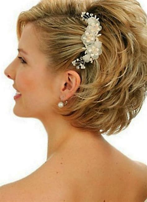 Bridal Hairstyles For Short Hair Without A Veil