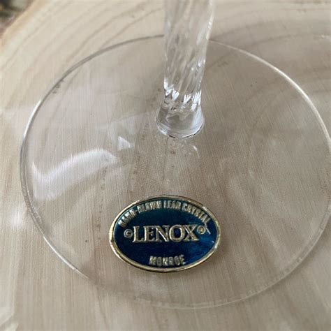 Lenox Dining Lenox Hand Blown Lead Crystal Monroe Gold Rim Wine Glass With Twisted Stem