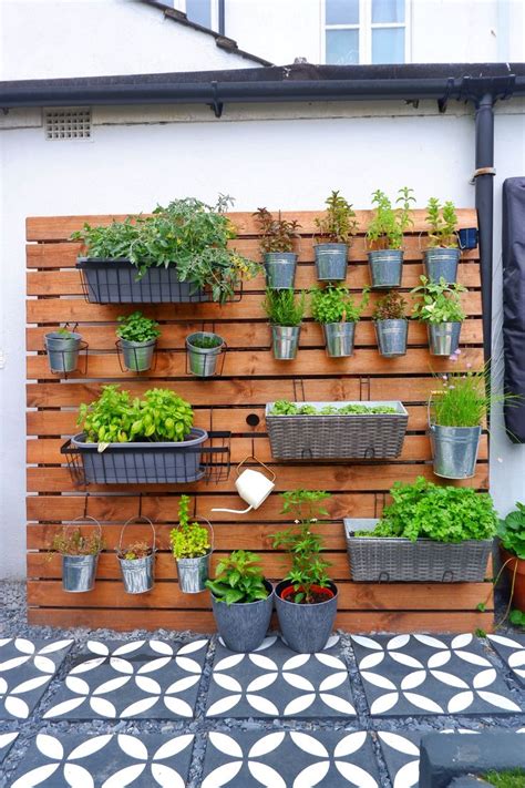 30 Outdoor Herb Wall Planter