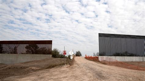 Texas Says It Will Build Border Wall With Mexico The New York Times