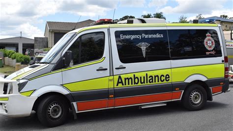 Two Hurt In Head On Collision At Larkhill The Courier Mail