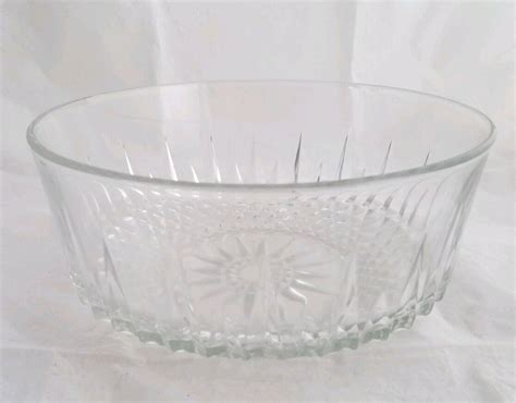 Arcoroc France Crystal Starburst Diamant Pattern Clear Glass Salad