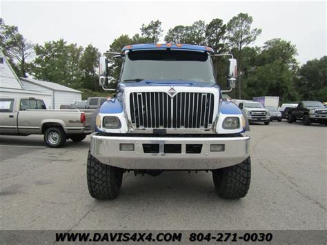 2005 International Cxt 7300 Series 4x4 Crew Cab Dt 466 Sold