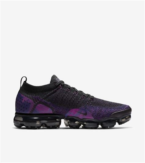 Nike Air Vapormax Flyknit 2 Black And Vivid Purple And Night Purple