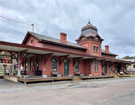 Central Vermont Railway Buildings Of New England