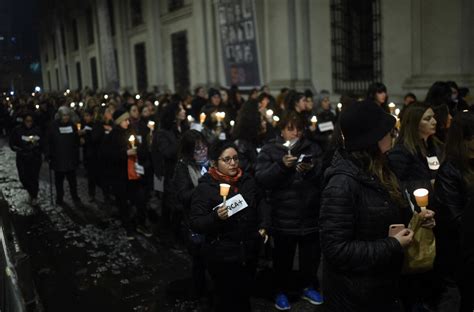 7enews world news clashes arson mar chile march to commemorate pinochet victims
