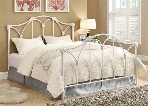 You'll also need to decide if you want a headboard and footboard set. Amazon.com: Coaster Home Furnishings Queen Bed, White ...