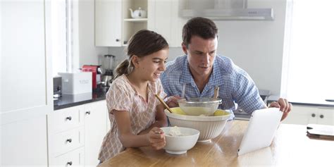 mother and daughter think dad is cooking breakfast when this vision hot sex picture