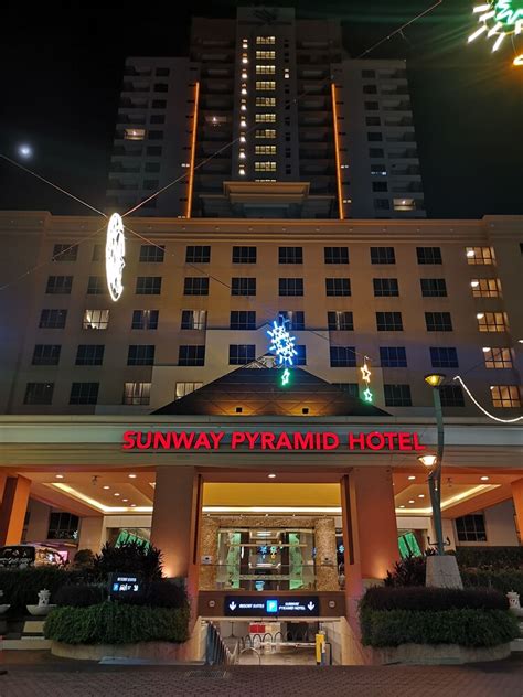 Featuring a design inspired by ancient egypt, sunway pyramid shopping mall houses hundreds of stores selling fashion, electronics, jewelry, toys, and anything else you might. Luxury Studio Room at Sunway Pyramid - Reviews, Photos ...