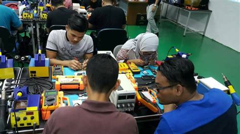 Ia sangat berguna untuk mereka yang terlupa kata laluan atau corak pada telefon mereka! Academy Membaiki Telefon Malaysia - Home | Facebook