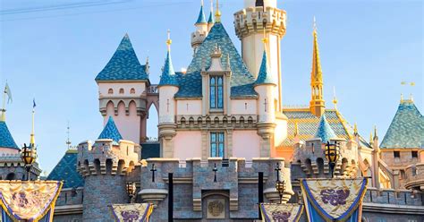 The Best Places to Eat at Disneyland Resort - Eater