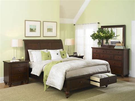 It is the tone you notice that largest in the natural habitat. Master Bedroom {green wall} / dark furniture | Decorating ...