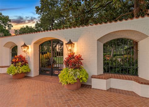 Spanish Style Homes Spanish Revival Spanish House Boho Glam Home