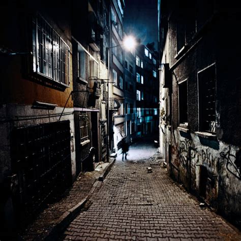 13300 Dark Alley Night Stock Photos Pictures And Royalty Free Images