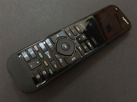 Review Logitech Harmony Elite Universal Remote Control