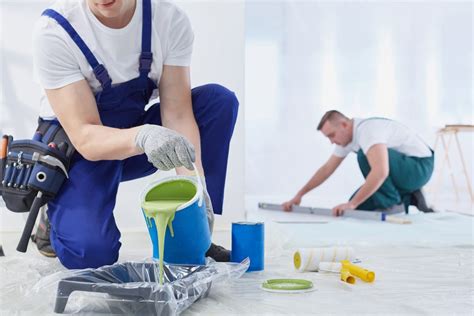Top 5 Benefits Of Hiring A Professional Painter Hammer And Brush