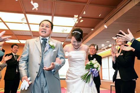 Renewing Wedding Vows A Growing Trend In Japan The Japan Times