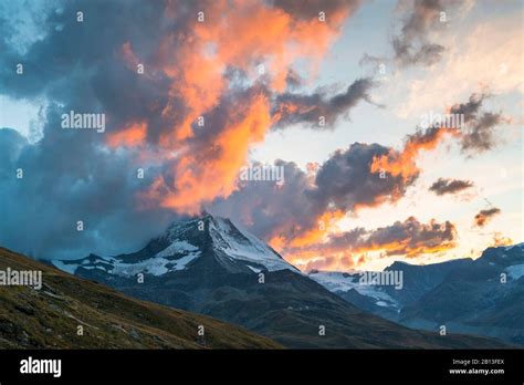 The Matterhorn At Sunsetpennine Alpsswitzerland Stock Photo Alamy